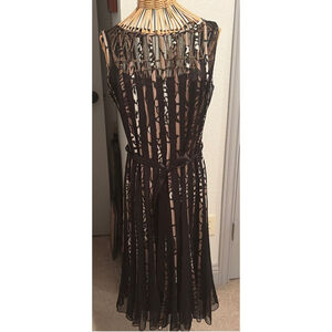 Women's Sandra Darren Black & Beige Striped Dress Size 4 (S/M) #0041